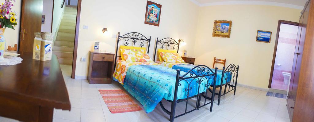 Albergo Vittoria Тавьяно Экстерьер фото