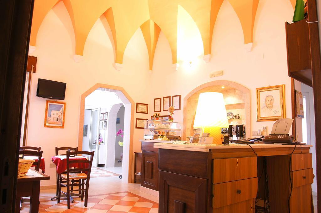 Albergo Vittoria Тавьяно Экстерьер фото