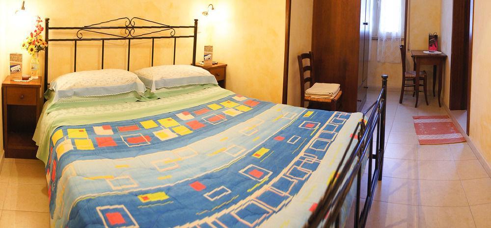 Albergo Vittoria Тавьяно Экстерьер фото