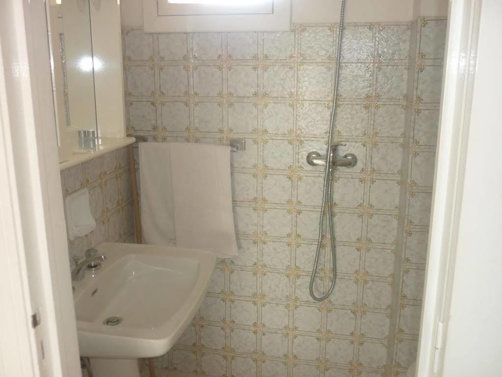 Albergo Vittoria Тавьяно Экстерьер фото